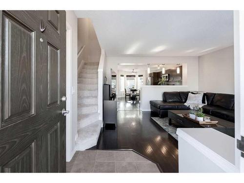 499 Auburn Bay Avenue Se, Calgary, AB - Indoor Photo Showing Living Room