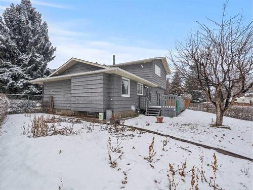 112 Parkside Place Se, Calgary, AB - Outdoor