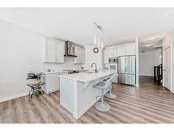 153 Carringsby Way NW Calgary, AB T3P 1T5