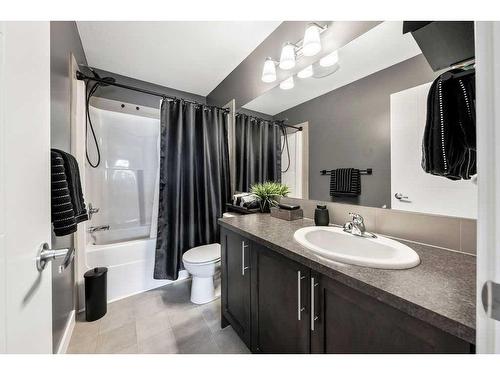 308 Redstone View, Calgary, AB - Indoor Photo Showing Bathroom