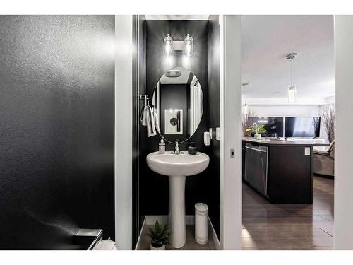 308 Redstone View, Calgary, AB - Indoor Photo Showing Bathroom