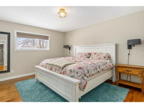 226 Sun Canyon Crescent Se, Calgary, AB - Indoor Photo Showing Bedroom