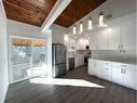 11017 5 Street Sw, Calgary, AB  - Indoor Photo Showing Kitchen 