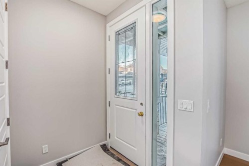 23 Agate Road, Cochrane, AB - Indoor Photo Showing Other Room