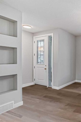 23 Agate Road, Cochrane, AB - Indoor Photo Showing Other Room