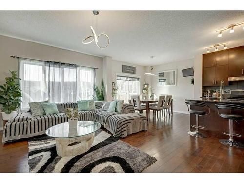 129 Walden Crescent Se, Calgary, AB - Indoor Photo Showing Living Room