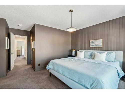 98 Marquis Common Se, Calgary, AB - Indoor Photo Showing Bedroom