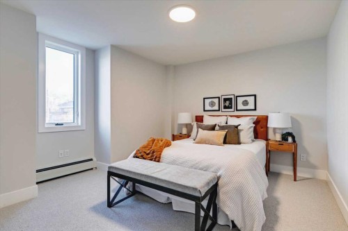 2-923 1 Avenue Nw, Calgary, AB - Indoor Photo Showing Bedroom