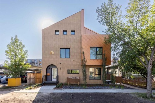 2-923 1 Avenue Nw, Calgary, AB - Outdoor