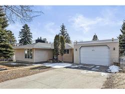 975 Northmount Drive NW Calgary, AB T2L 0B1