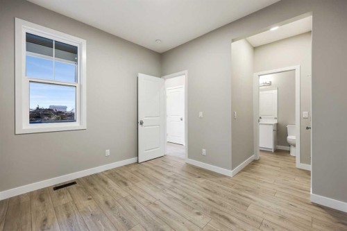 173 Edith Place Nw, Calgary, AB - Indoor Photo Showing Other Room