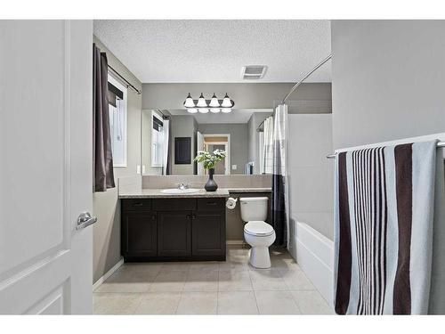 72 Nolanlake View Nw, Calgary, AB - Indoor Photo Showing Bathroom