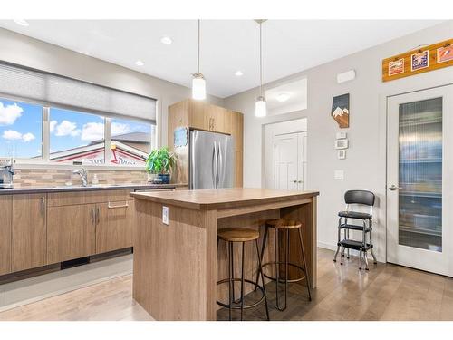 315 Evanston Way Nw, Calgary, AB - Indoor Photo Showing Kitchen