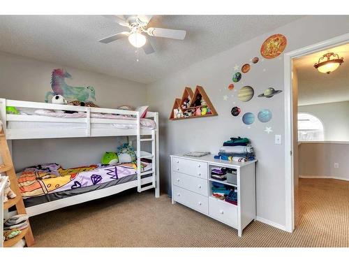 90 Valley Ponds Crescent Nw, Calgary, AB - Indoor Photo Showing Bedroom