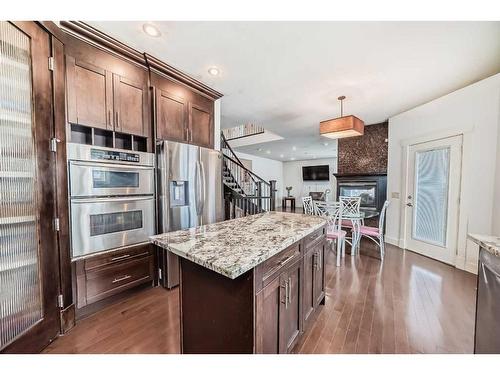 16 Rockcliff Point Nw, Calgary, AB - Indoor Photo Showing Kitchen With Upgraded Kitchen