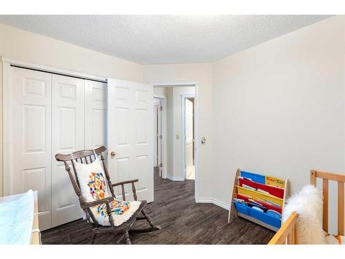 81 Shawinigan Road Sw, Calgary, AB - Indoor Photo Showing Other Room