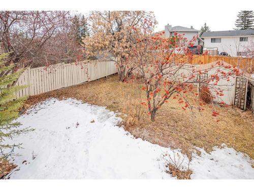 81 Shawinigan Road Sw, Calgary, AB - Outdoor