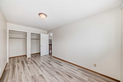 652 Queensland Drive Se, Calgary, AB - Indoor Photo Showing Other Room