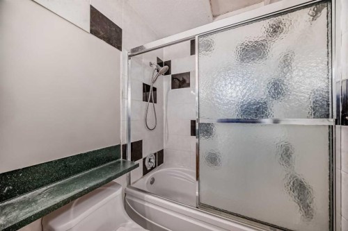 652 Queensland Drive Se, Calgary, AB - Indoor Photo Showing Bathroom