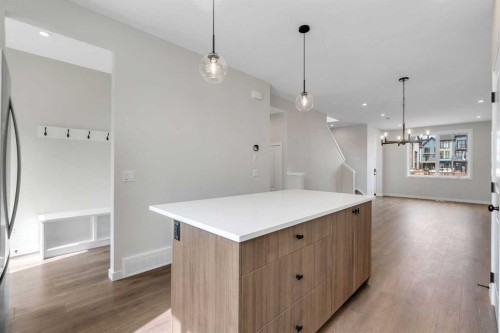 225 Heirloom Way Se, Calgary, AB - Indoor