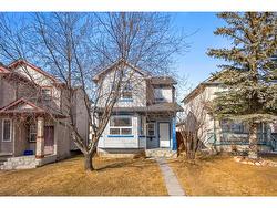 387 COVENTRY Road NE Calgary, AB T3K 5N2