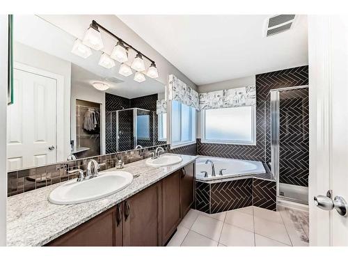 222 Cranston Gate Se, Calgary, AB - Indoor Photo Showing Bathroom