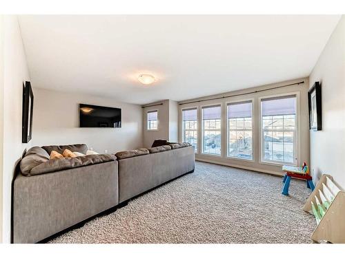 222 Cranston Gate Se, Calgary, AB - Indoor Photo Showing Living Room