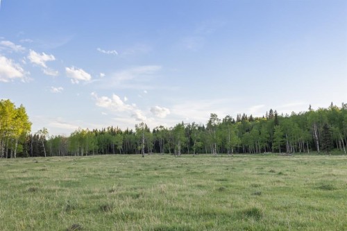 231175 Bracken Road, Bragg Creek, AB 