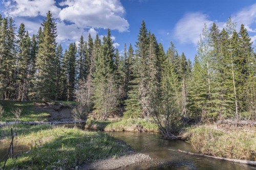 231175 Bracken Road, Bragg Creek, AB 