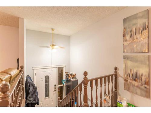 3439 56 Street Ne, Calgary, AB - Indoor Photo Showing Other Room