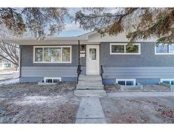 141 Braden Crescent NW Calgary, AB T2L 1N2