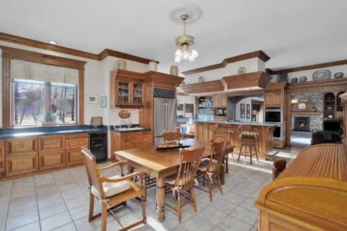 31027 Range Road 50, Rural Mountain View County, AB - Indoor Photo Showing Dining Room