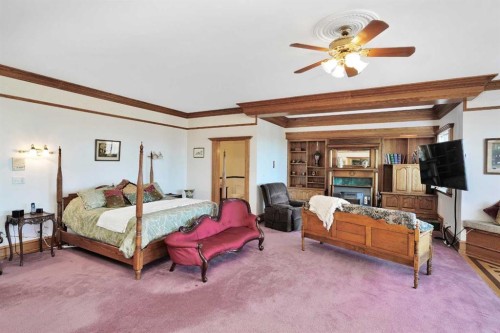 31027 Range Road 50, Rural Mountain View County, AB - Indoor Photo Showing Bedroom