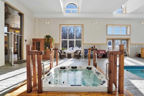 31027 Range Road 50, Rural Mountain View County, AB - Indoor
