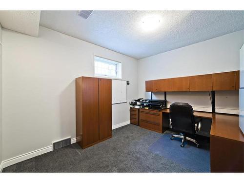 207 Hawkview Manor Circle Nw, Calgary, AB - Indoor Photo Showing Office