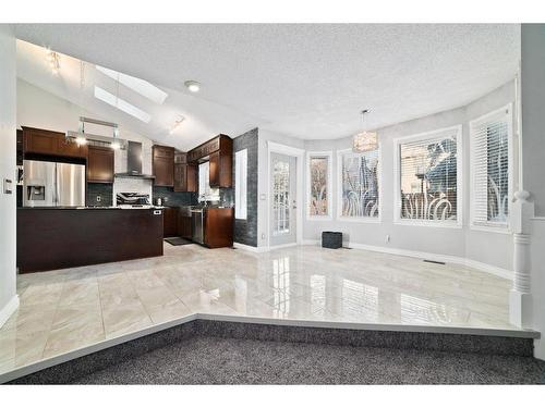 207 Hawkview Manor Circle Nw, Calgary, AB - Indoor