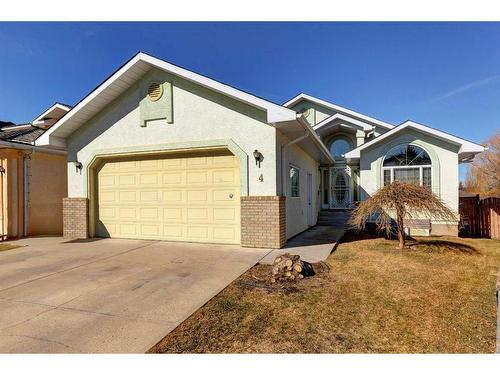 4 Evergreen Way Sw, Calgary, AB - Outdoor