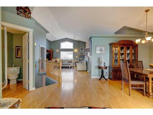 4 Evergreen Way Sw, Calgary, AB - Indoor Photo Showing Dining Room