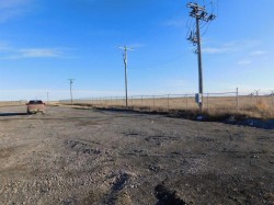 31 and 31A Leavings Street EAST Granum, AB T0L 1A0