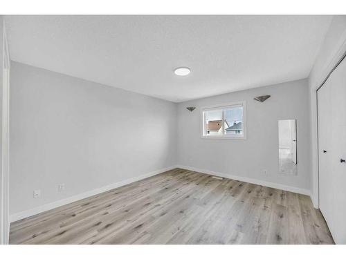 215 Coral Springs Circle Ne, Calgary, AB - Indoor Photo Showing Other Room