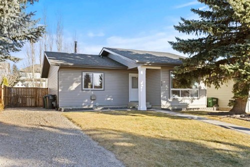 17 Welch Crescent, Okotoks, AB - Outdoor
