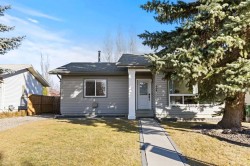 17 Welch Crescent  Okotoks, AB T1S 1H2