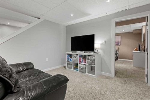 17 Welch Crescent, Okotoks, AB - Indoor
