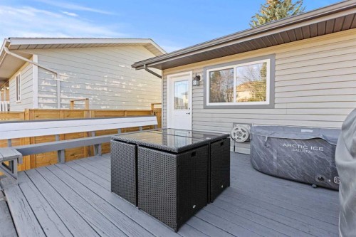 17 Welch Crescent, Okotoks, AB - Outdoor With Deck Patio Veranda With Exterior