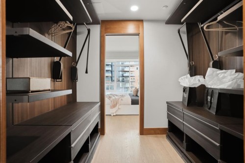 907-738 1 Avenue Sw, Calgary, AB - Indoor