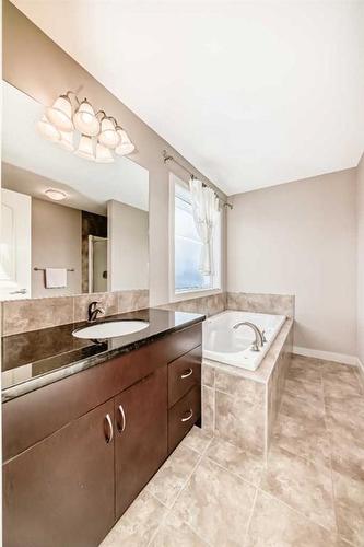 50 Everwoods Link Sw, Calgary, AB - Indoor Photo Showing Bathroom