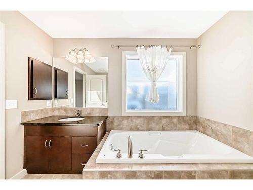 50 Everwoods Link Sw, Calgary, AB - Indoor Photo Showing Bathroom