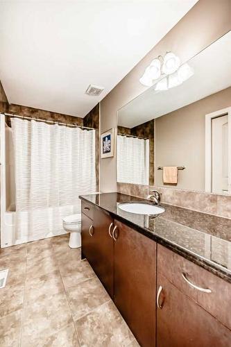 50 Everwoods Link Sw, Calgary, AB - Indoor Photo Showing Bathroom