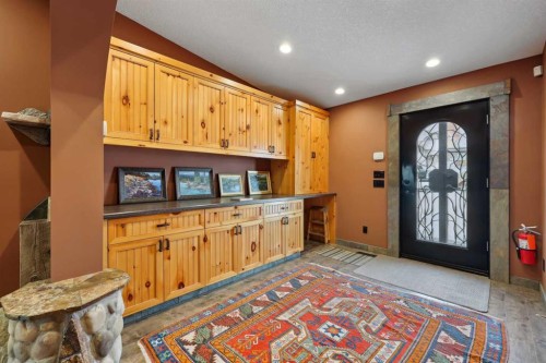 1220 10 Avenue Se, Calgary, AB 