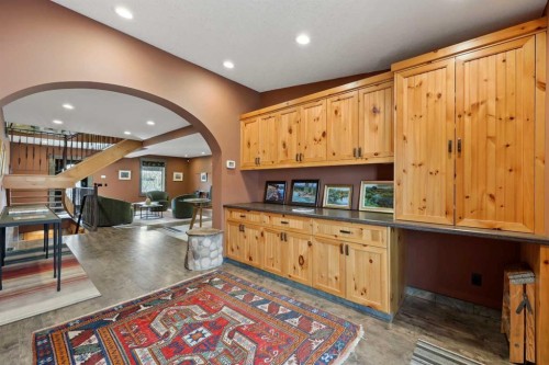 1220 10 Avenue Se, Calgary, AB 